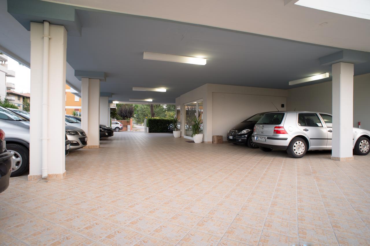 Residence Clipper Giulianova Eksteriør billede
